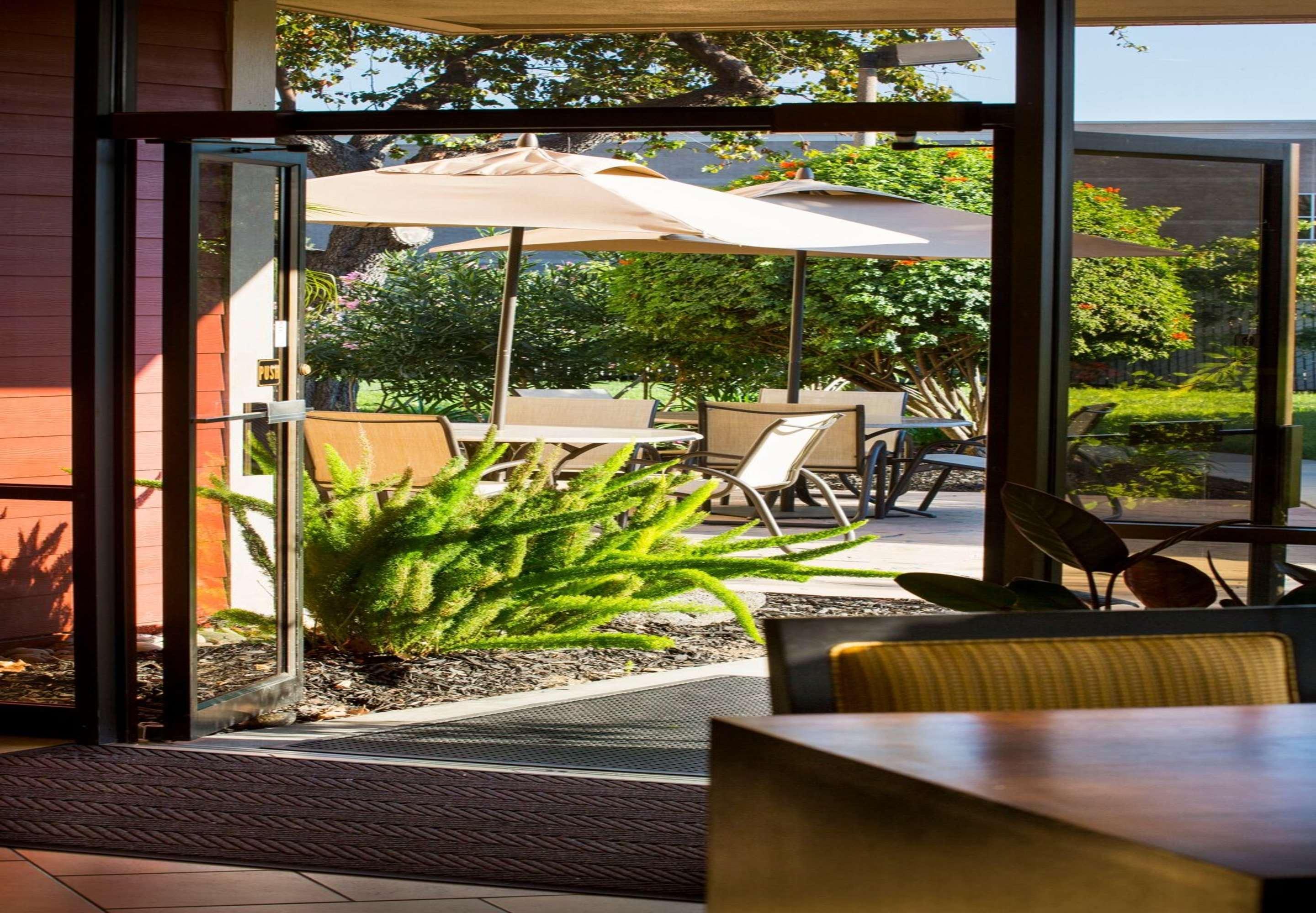 Best Western Plus Garden Court Inn Fremont Esterno foto