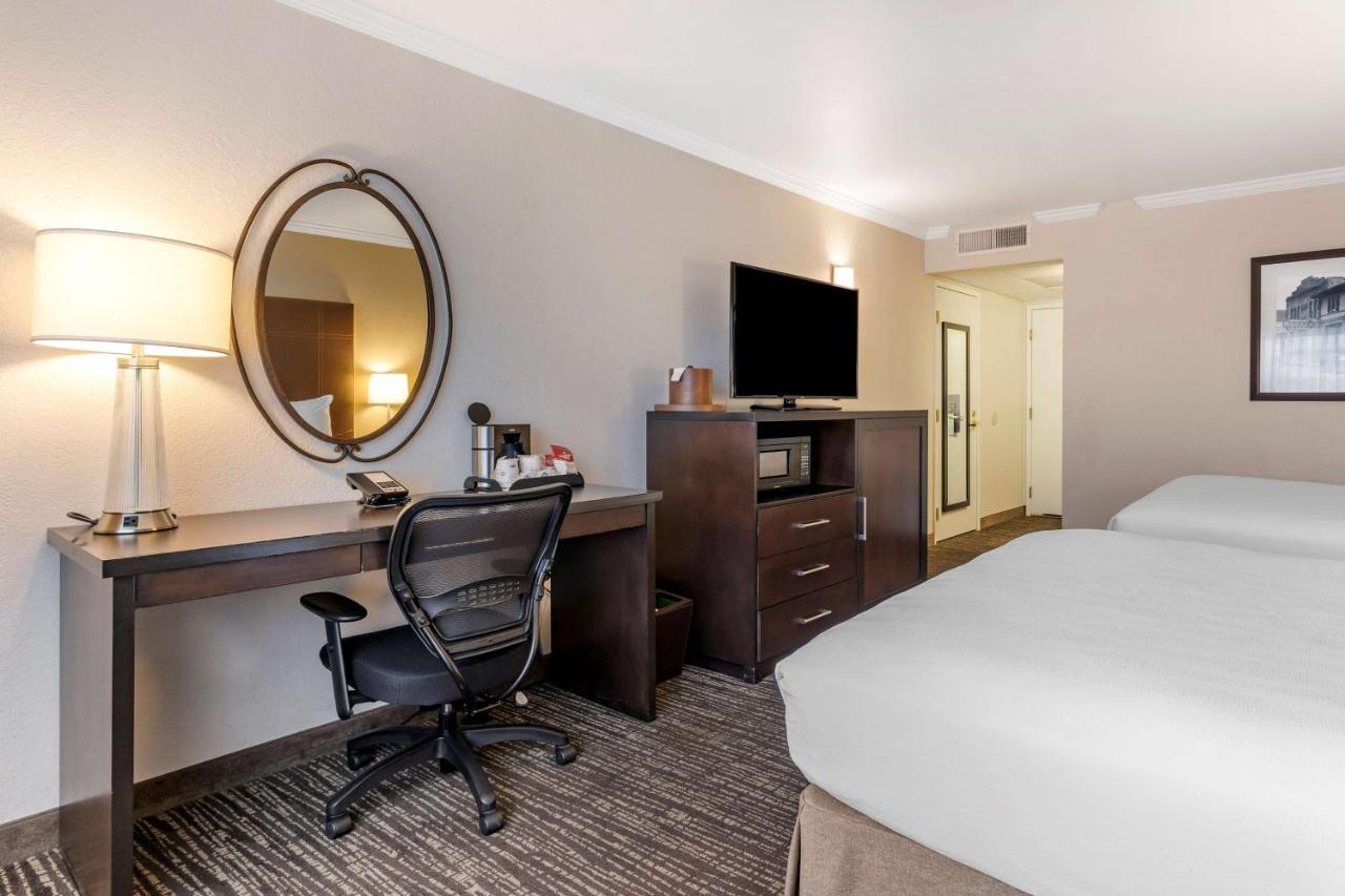 Best Western Plus Garden Court Inn Fremont Esterno foto