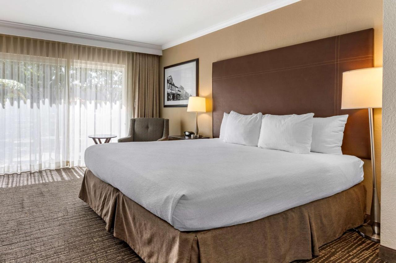 Best Western Plus Garden Court Inn Fremont Esterno foto